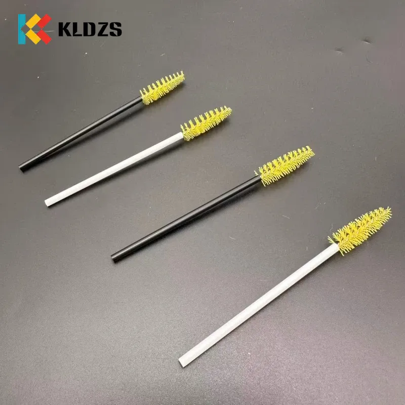တစ်ခါသုံး Eyebrow Brush