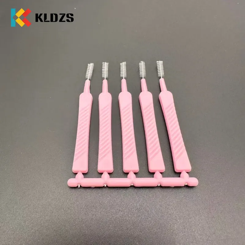 ရေချိုးခေါင်းပုံစံ Interdental Brush